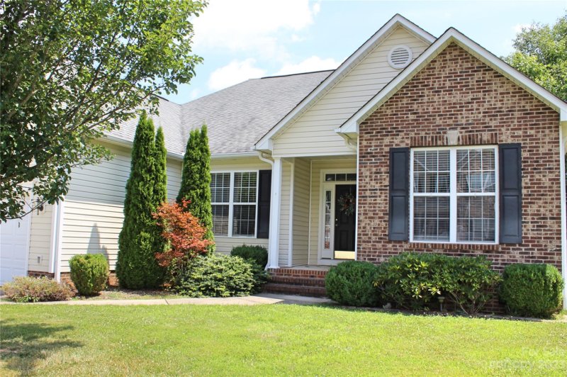 Property image 2 at 4 Holmes Lane, Arden, NC 28704