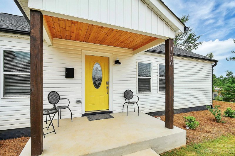 Property image 3 at 1518 Pierson Drive, Charlotte, NC 28205