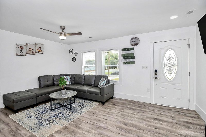 Property image 4 at 1518 Pierson Drive, Charlotte, NC 28205