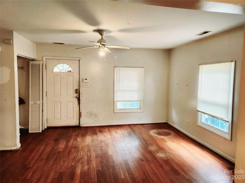 Property image 5 at 301 Skyland Avenue, Charlotte, NC 28205