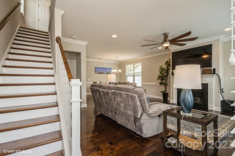 Property image 3 at 8713 Aspinwall Drive, Charlotte, NC 28216