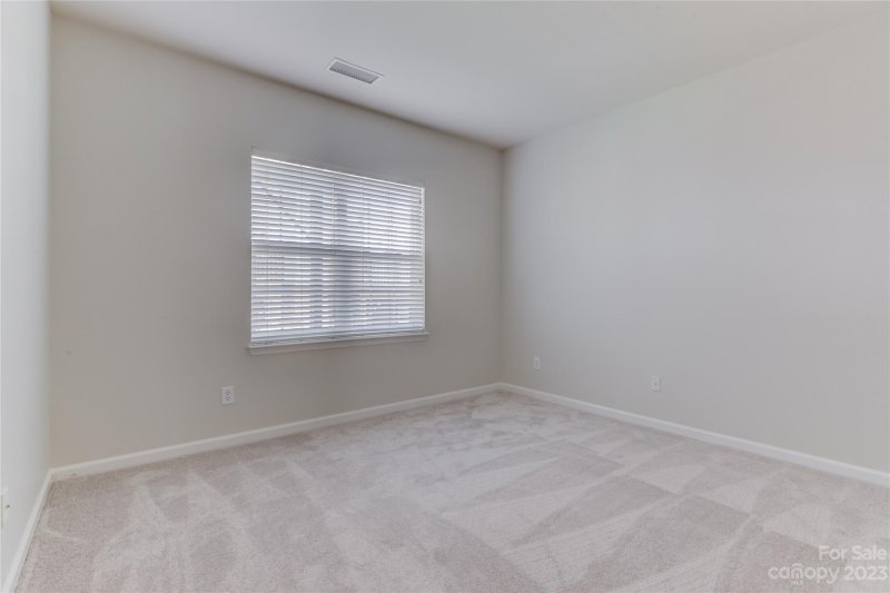 Property image 5 at 5520 Werburgh Street, Charlotte, NC 28209