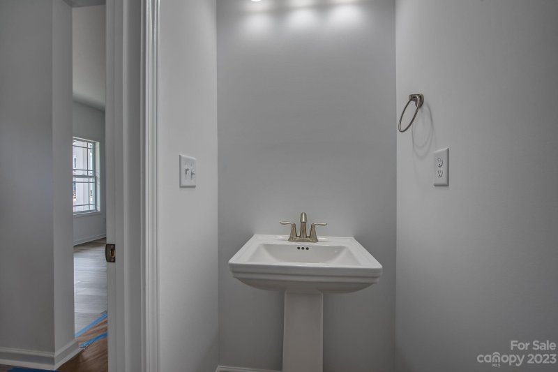 Property image 5 at 568 Geneva Circle, Gastonia, NC 28056