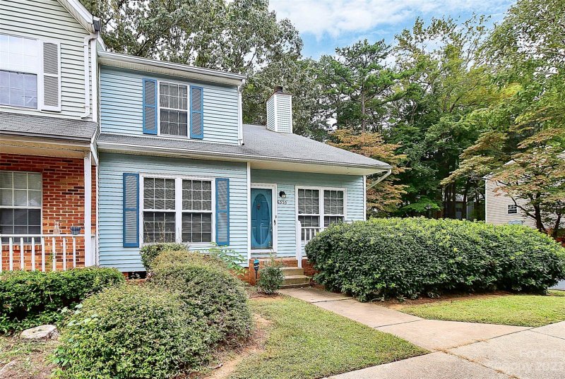 Property image 2 at 6355 Windsor Gate Lane, Charlotte, NC 28215