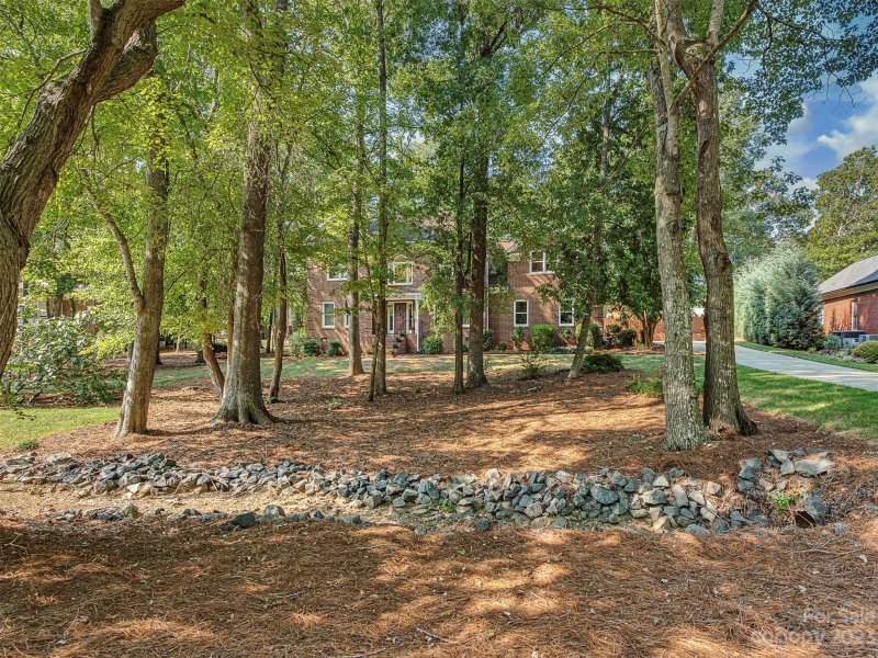 Property image 2 at 903 Woodhurst Drive, Monroe, NC 28110