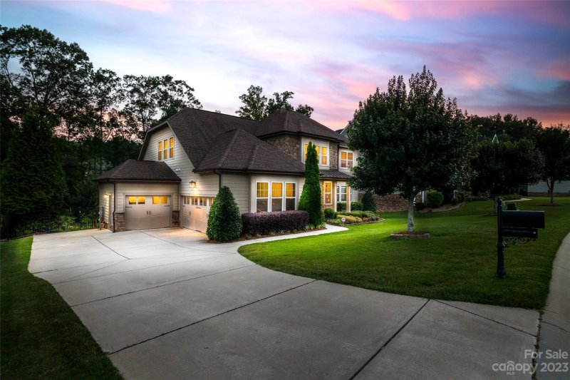 Property image 2 at 646 Chase Court, Fort Mill, SC 29708