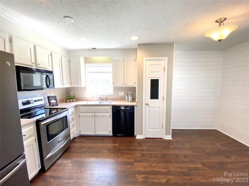 Property image 4 at 15 Linestowe Drive, Belmont, NC 28012