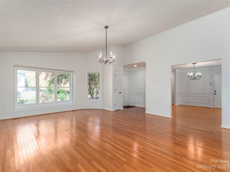 Property image 3 at 4d Hedgerose Court, Asheville, NC 28805