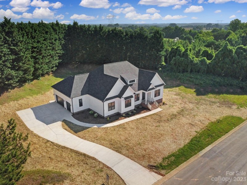 Property image 3 at 129 Augusta Lane, Shelby, NC 28150