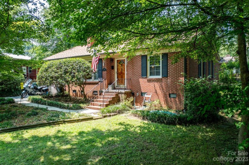 Property image 5 at 303 Dutchman Avenue, Mount Holly, NC 28120