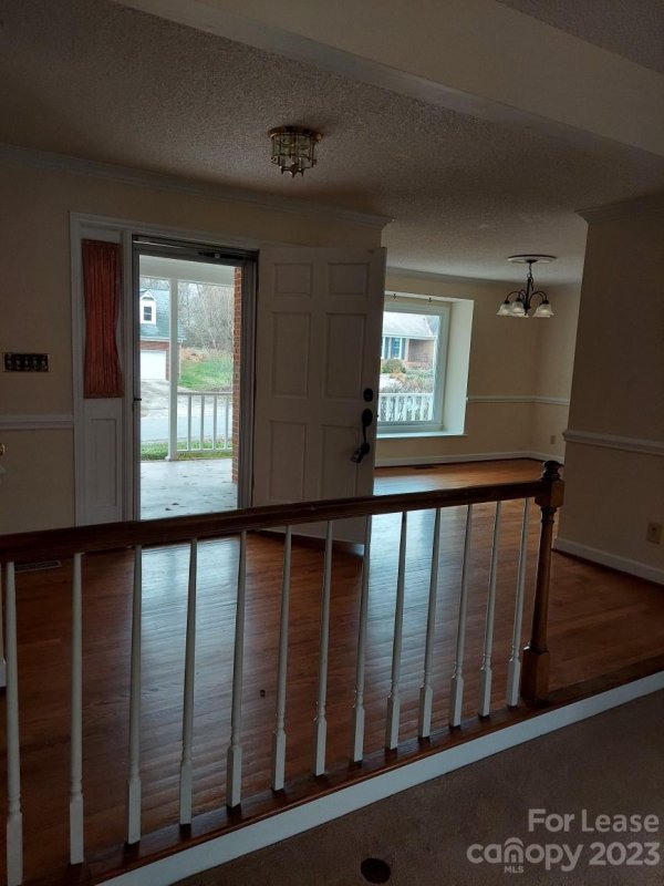 Property image 3 at 922 Evian Lane, Matthews, NC 28105