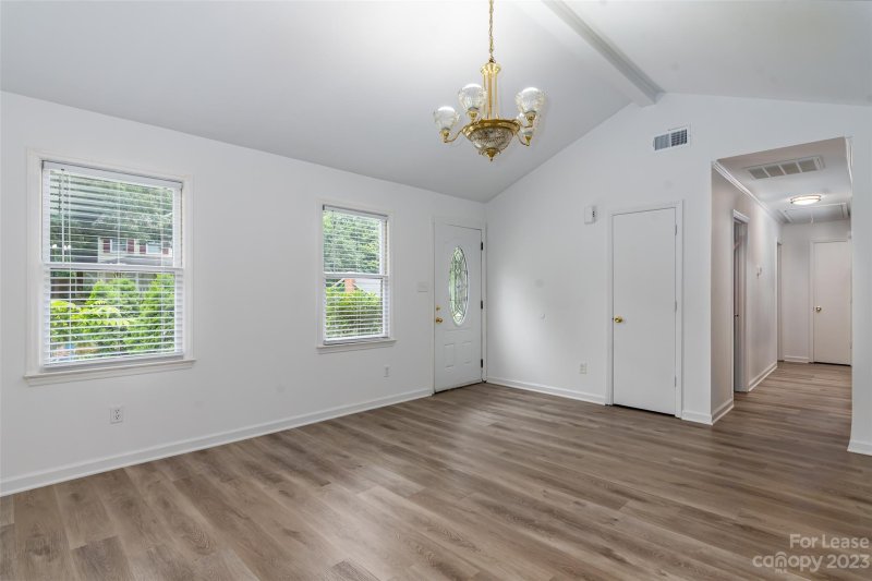 Property image 4 at 7304 Rockwood Forest Lane, Charlotte, NC 28212