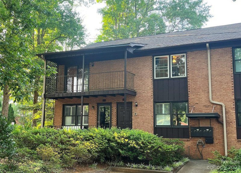 Property image 2 at 851 Nottingham Drive, Gastonia, NC 28054