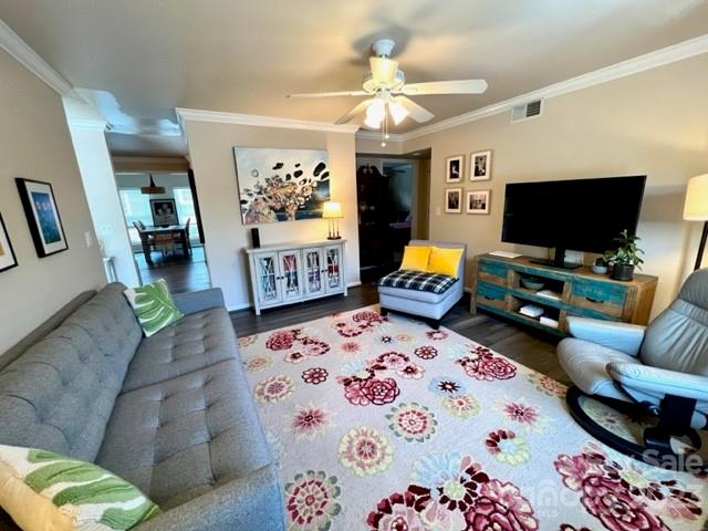 Property image 4 at 3520 Colony Road, Charlotte, NC 28211