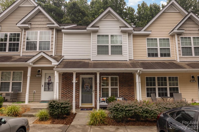 Property image 2 at 140 Marakery Road, Mooresville, NC 28115