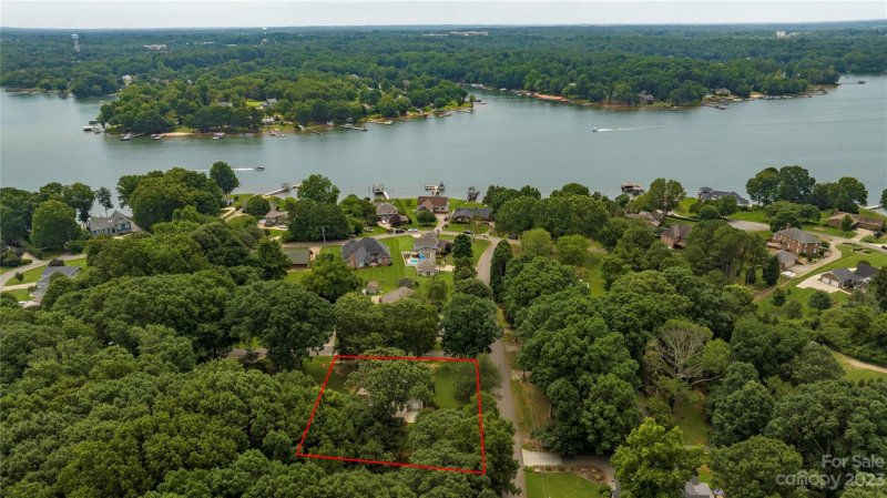 Property image 2 at 120 Topaz Place, Mooresville, NC 28117