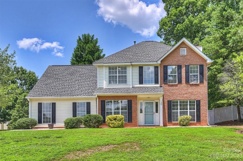 120 Shade Tree Circle