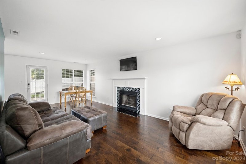 Property image 5 at 120 Shade Tree Circle, Fort Mill, SC 29715