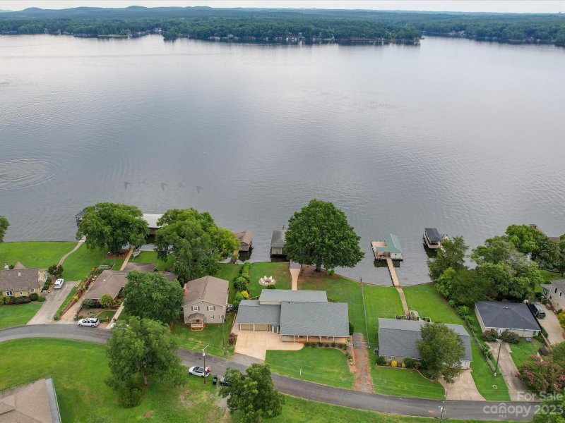 49458 Woodland Drive