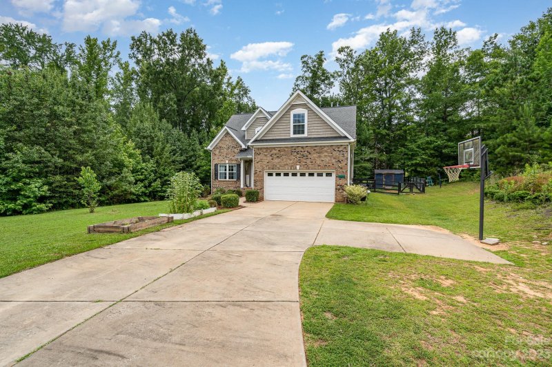 Property image 3 at 5233 Quarry Drive, Lancaster, SC 29720