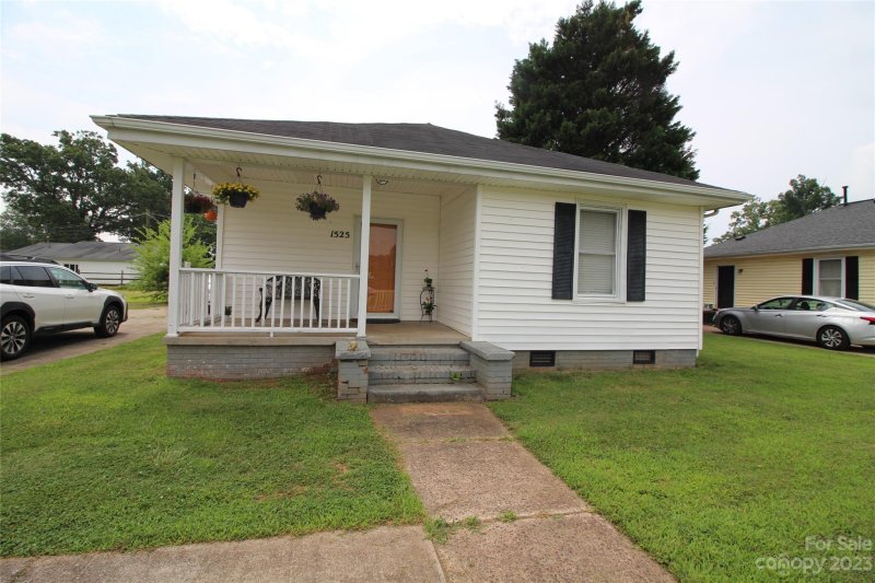 Property image 3 at 1525 Perfection Avenue, Belmont, NC 28012