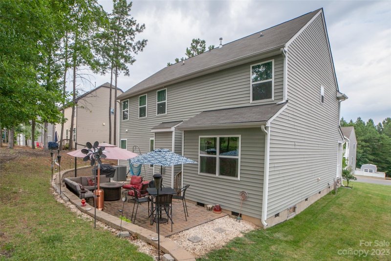 Property image 4 at 270 Hydrangea Drive, Clover, SC 29710