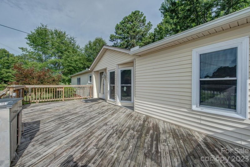 Property image 3 at 1003 Ashebrook Park Road, Dallas, NC 28034