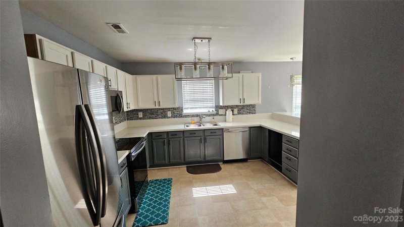 Property image 3 at 321 Ashton Bluff Circle, Mount Holly, NC 28120