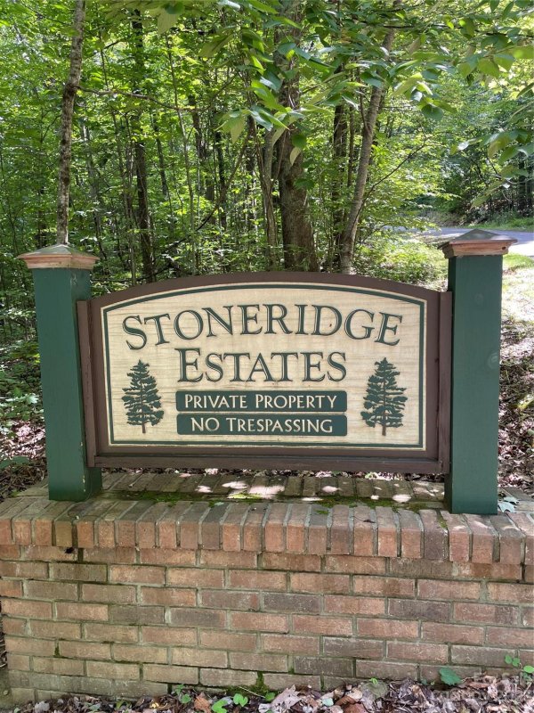 Property image 2 at 144 Songbird Court, Hendersonville, NC 28792