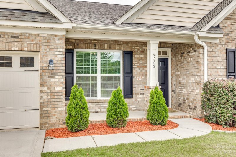 Property image 2 at 9602 Ardrey Woods Drive, Charlotte, NC 28277