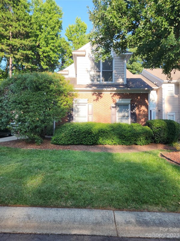 Property image 2 at 8706 Fox Chase Lane, Charlotte, NC 28269