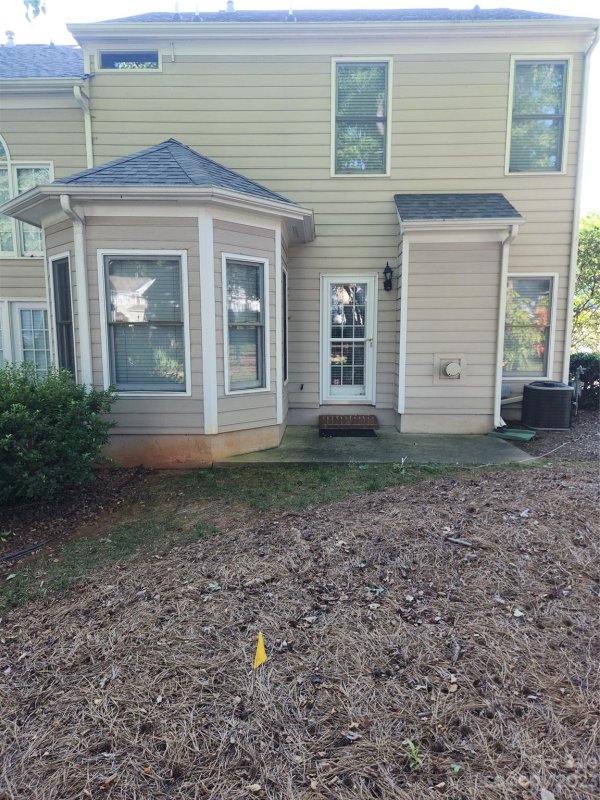 Property image 4 at 8706 Fox Chase Lane, Charlotte, NC 28269