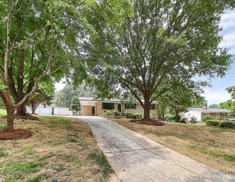 Property image 2 at 3709 Stoneman Drive, Gastonia, NC 28056