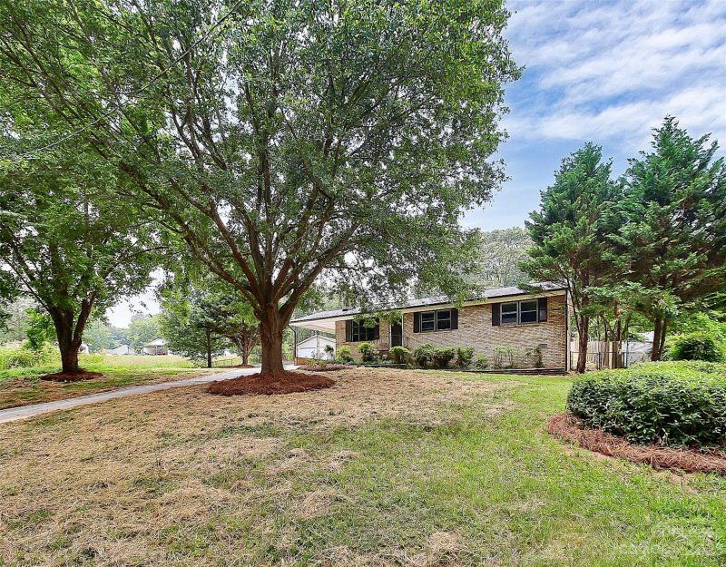 Property image 3 at 3709 Stoneman Drive, Gastonia, NC 28056