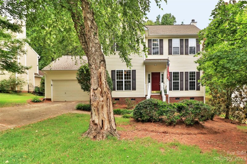 110 Shade Tree Circle