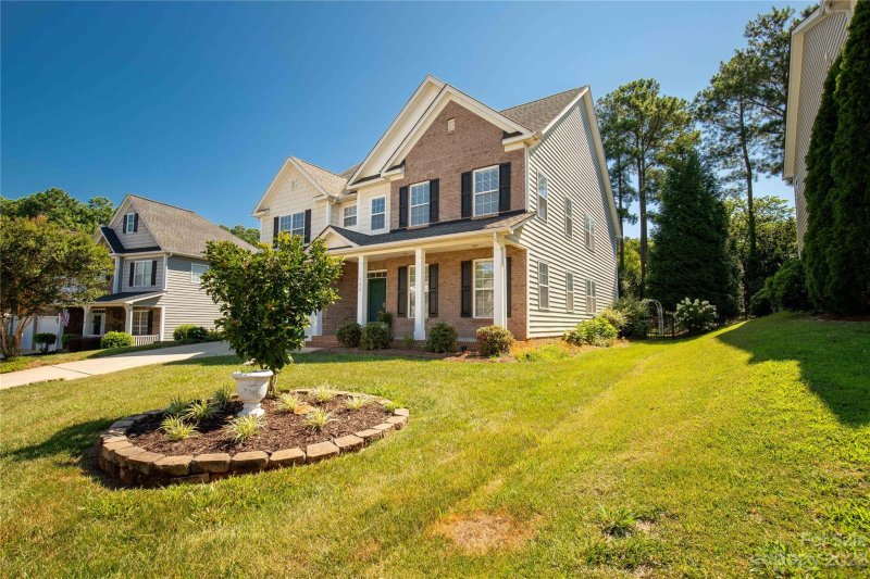Property image 2 at 562 Cotton Field Road, Rock Hill, SC 29732