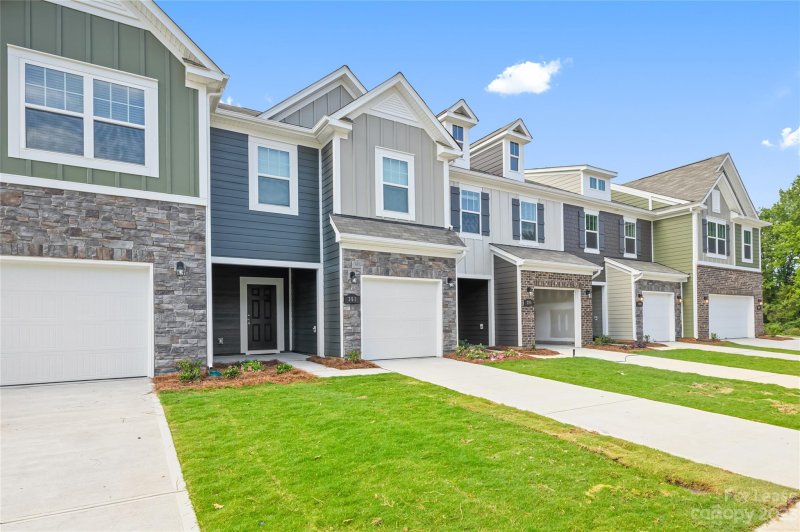 Property image 2 at 361 Abington Street, Matthews, NC 28104