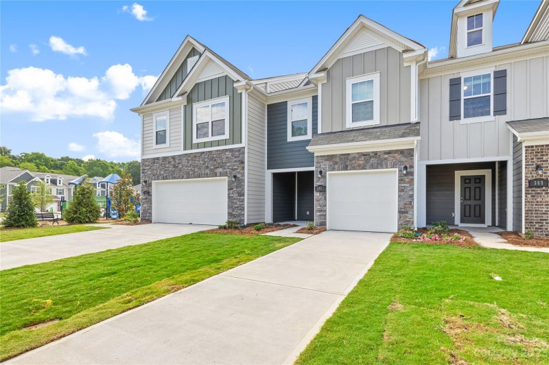 Property image 3 at 361 Abington Street, Matthews, NC 28104