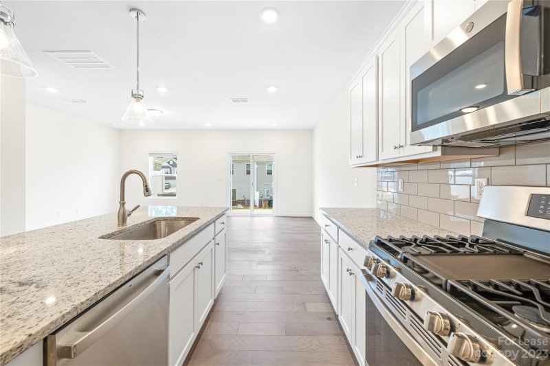 Property image 5 at 361 Abington Street, Matthews, NC 28104