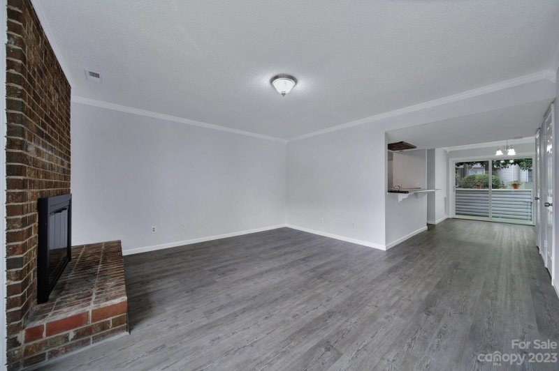 Property image 2 at 10973 Carmel Crossing Road, Charlotte, NC 28226