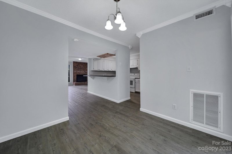 Property image 5 at 10973 Carmel Crossing Road, Charlotte, NC 28226