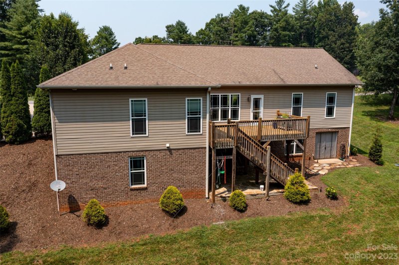 Property image 4 at 2027 Tall Oak Drive, Lenoir, NC 28645