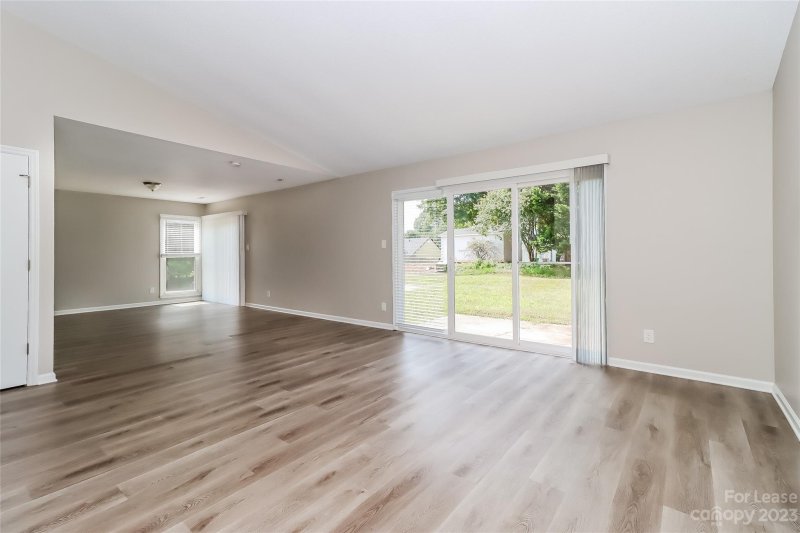 Property image 5 at 5510 Carlingford Court, Charlotte, NC 28208