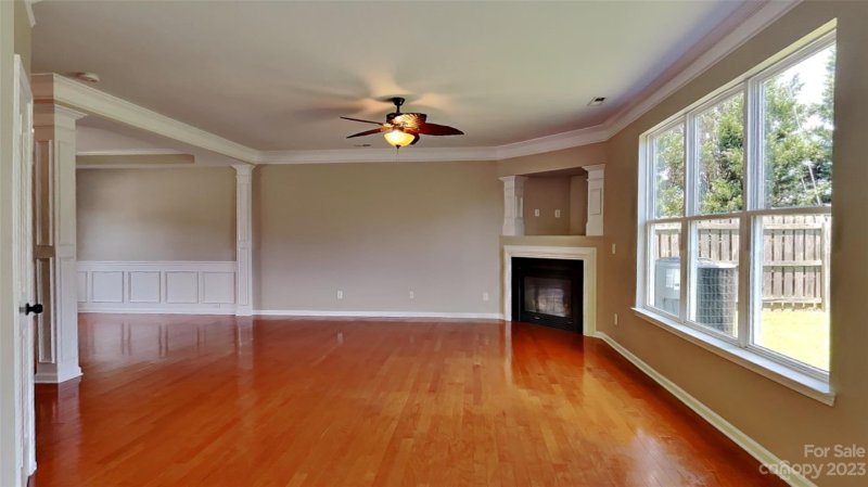 Property image 4 at 4711 Sunburst Lane, Charlotte, NC 28213