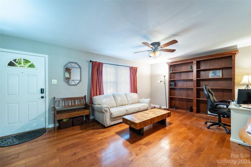 Property image 3 at 8 Botany View Court, Asheville, NC 28805