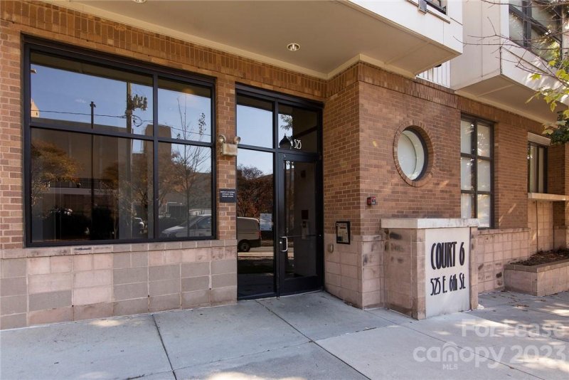 Property image 4 at 525 E 6th Street, Charlotte, NC 28202