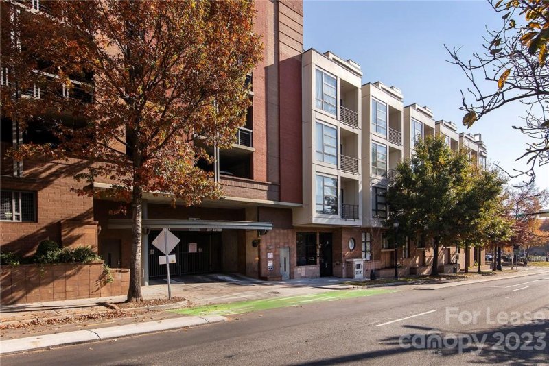 Property image 5 at 525 E 6th Street, Charlotte, NC 28202