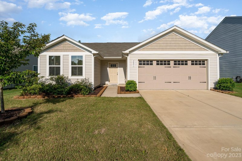 Property image 2 at 2481 Thorn Spring Lane, Concord, NC 28025