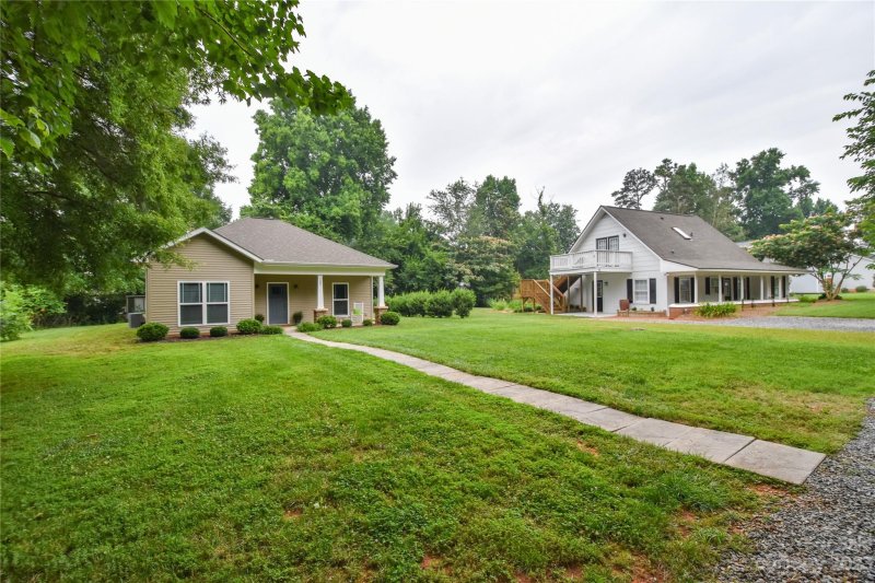 Property image 2 at 109 Mainview Drive, Mooresville, NC 28117