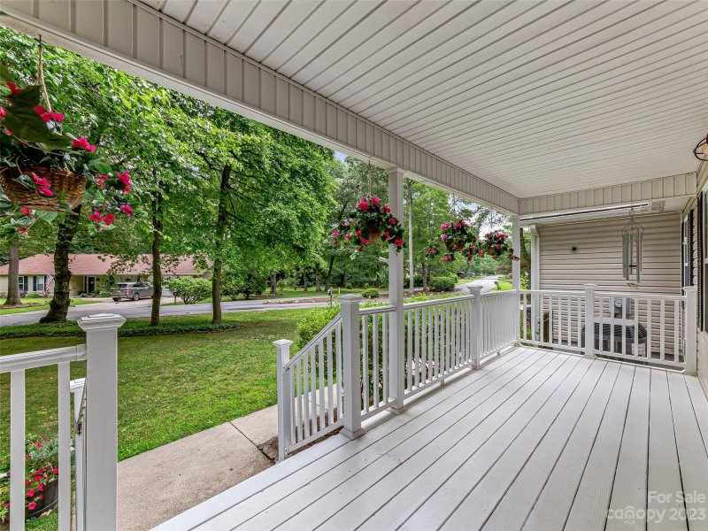 Property image 4 at 21 Partridge Berry Loop, Mills River, NC 28759